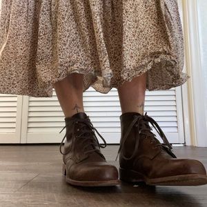 Wolverine Thousand Mile Boot Womens 8 brown